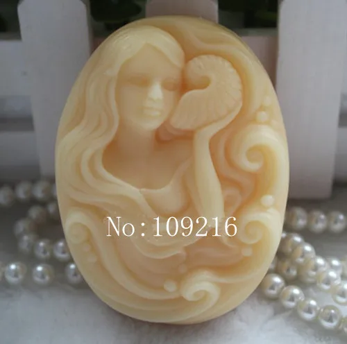 wholesale!!!1pcs Long Haired Girl (ZX111) Silicone Handmade Soap Mold Crafts DIY Mold
wholesale!!!1pcs Long Haired Girl (ZX111) Silicone Handmade Soap Mold Crafts DIY Mold