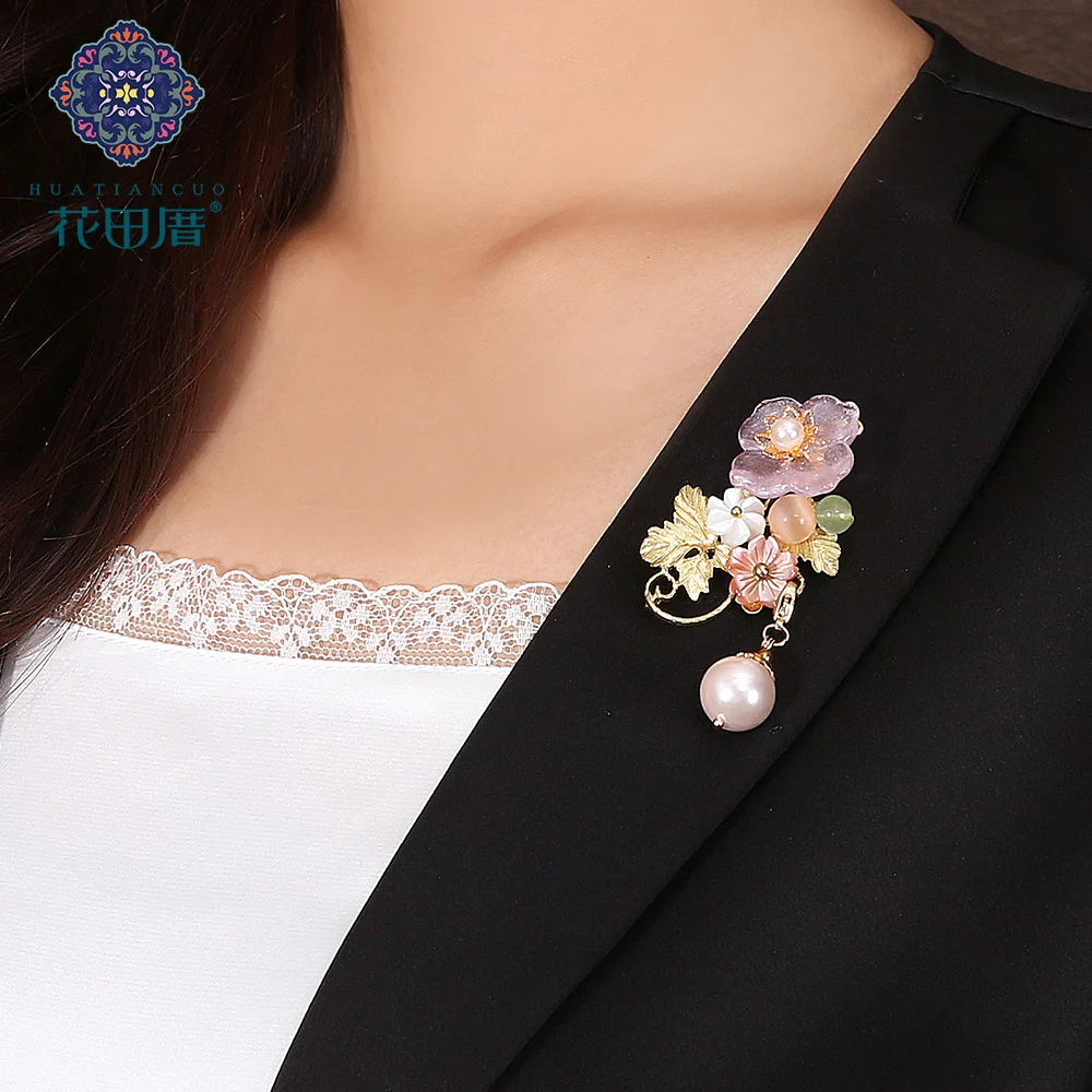 Ethnic Handmade Pink Lampwork Flower Golden Vine and Leaf Brooch Shell Flower Pearl Dangle Pendant Brooch XZ-18020
Ethnic Handmade Pink Lampwork Flower Golden Vine and Leaf Brooch Shell Flower Pearl Dangle Pendant Brooch XZ-18020