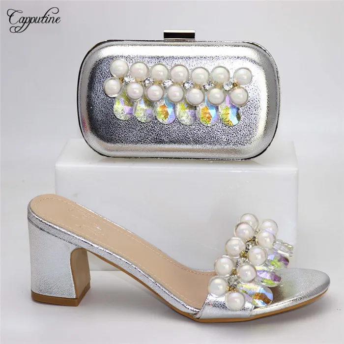 Elegant silver evening party high heel shoes with purse bag sets pretty pumps and purse with stones 56896-2, heel height 7.5cm
Elegant silver evening party high heel shoes with purse bag sets pretty pumps and purse with stones 56896-2, heel height 7.5cm