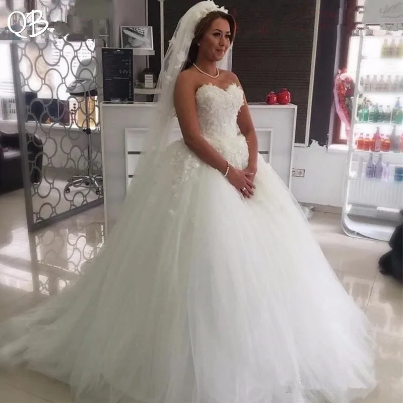 Custom Made Wedding Dresses 2019 Ball Gown Sweetheart Fluffy Tulle Lace Appliques Elegant Bridal Wedding Gowns Plus Size ZF19
Custom Made Wedding Dresses 2019 Ball Gown Sweetheart Fluffy Tulle Lace Appliques Elegant Bridal Wedding Gowns Plus Size ZF19