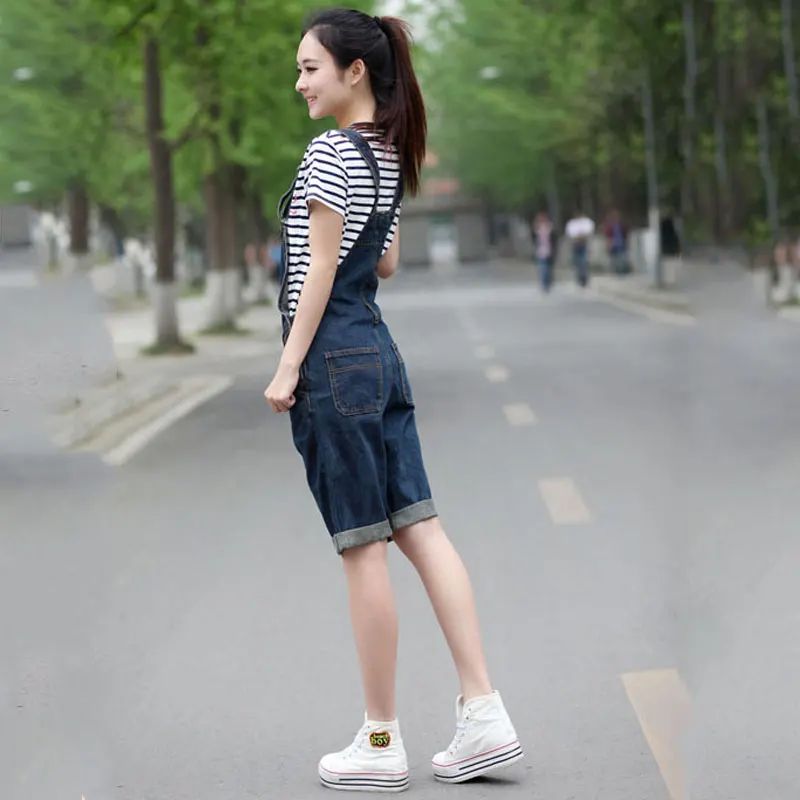 2020 New Korean version of the tide Loose Large size one-piece Denim Bib Female Five-point Modis Shorts College Wind Suspenders
2020 New Korean version of the tide Loose Large size one-piece Denim Bib Female Five-point Modis Shorts College Wind Suspenders