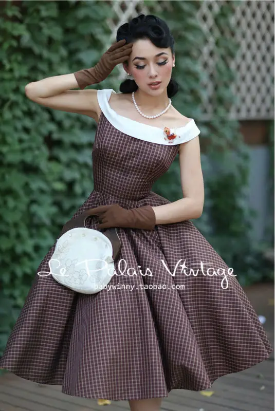 Le Palais Vintage autumn and winter retro classic Plaid collar hit color ball grow dress/ puff dress
Le Palais Vintage autumn and winter retro classic Plaid collar hit color ball grow dress/ puff dress