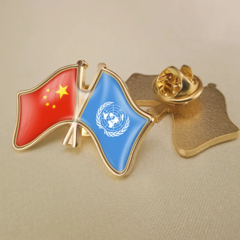 

China and United Nations Crossed Double Friendship Flags Lapel Pins Brooch Badges