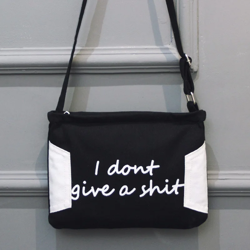 Girl canvas Women Designer Bag Vintage Shoulder Bag Plaid Pattern Handbag Leisure Simple Messenger Bag Black Famous Brands -45
Girl canvas Women Designer Bag Vintage Shoulder Bag Plaid Pattern Handbag Leisure Simple Messenger Bag Black Famous Brands -45