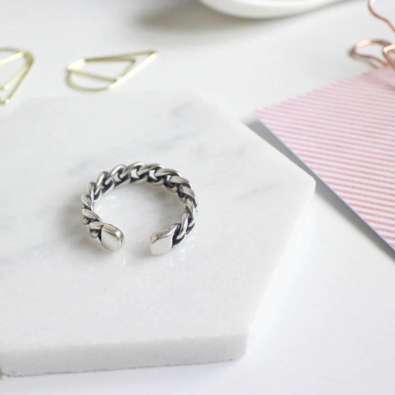 S925 Sterling Silver Fashion Personality Old Retro Thai Silver Chain Opening Ring
S925 Sterling Silver Fashion Personality Old Retro Thai Silver Chain Opening Ring