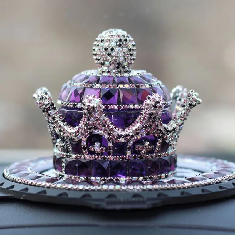 Creative Luxury Crystal Car Perfume Bottle Air Fresh Perfume Seat Crown Car Decorations Ornaments
Creative Luxury Crystal Car Perfume Bottle Air Fresh Perfume Seat Crown Car Decorations Ornaments