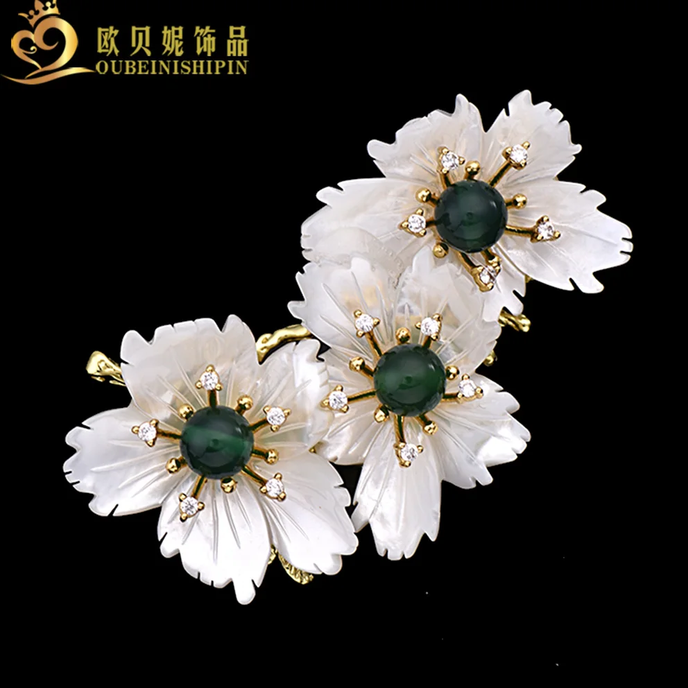 OBN Antique Victorian White Mother of Pearl Flower Brooches CZ Marquise Floral Suit Broches Bridal Wedding Jewelry
OBN Antique Victorian White Mother of Pearl Flower Brooches CZ Marquise Floral Suit Broches Bridal Wedding Jewelry