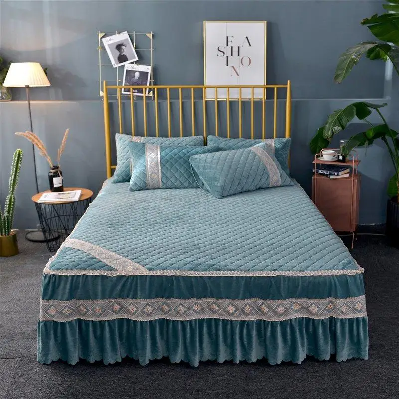 Thicker Warm Crystal velvet light green Bedspread Fitted Sheet Pillowcases Cotton 2/3pcs Solid Princess Lace Bedding
Thicker Warm Crystal velvet light green Bedspread Fitted Sheet Pillowcases Cotton 2/3pcs Solid Princess Lace Bedding