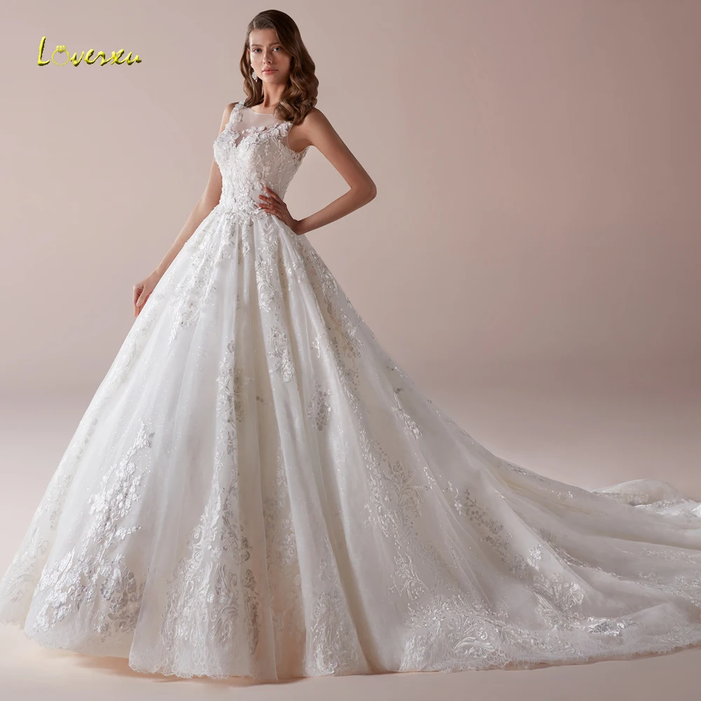 Loverxu Sexy Backless Scoop Neck Lace Ball Gonw Wedding Dresses 2023 Appliques Beaded Flowers Chapel Train Vintage Bridal Gowns
Loverxu Sexy Backless Scoop Neck Lace Ball Gonw Wedding Dresses 2023 Appliques Beaded Flowers Chapel Train Vintage Bridal Gowns