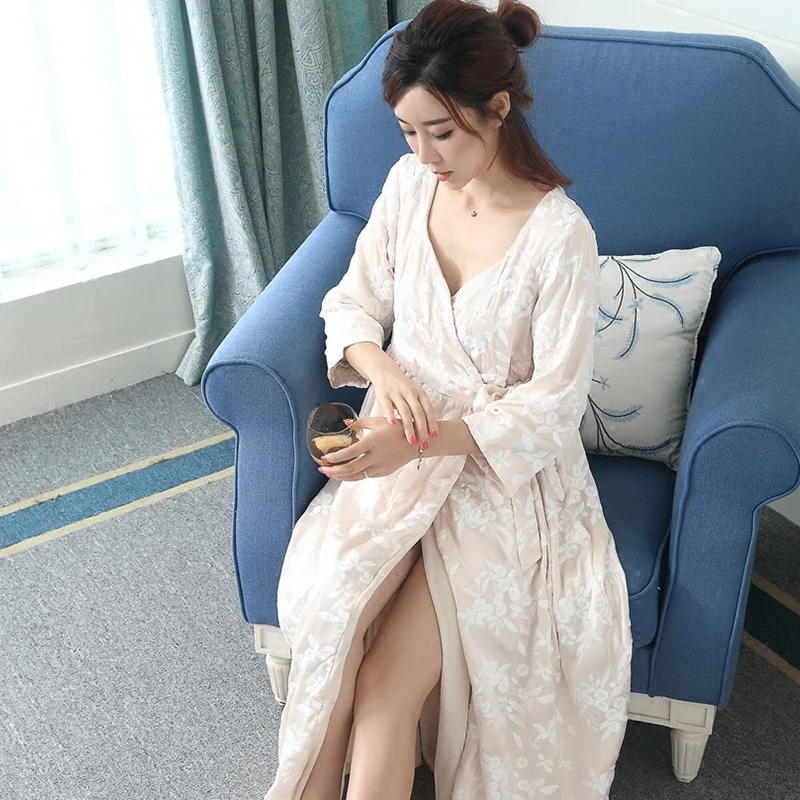 Luxury Hand Embroidery Woman Sleeping Robe Sexy Lace Loose SIlk Sleepwear Female Bathrobes Kimono Pink White LMR03
Luxury Hand Embroidery Woman Sleeping Robe Sexy Lace Loose SIlk Sleepwear Female Bathrobes Kimono Pink White LMR03