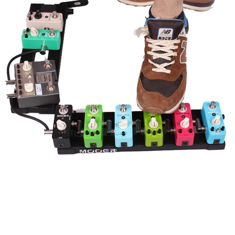 Mooer PB-10 Effect Pedal Board Compact Size and Folding Design Concept of Mooer 10Pcs Pedal with bag
Mooer PB-10 Effect Pedal Board Compact Size and Folding Design Concept of Mooer 10Pcs Pedal with bag