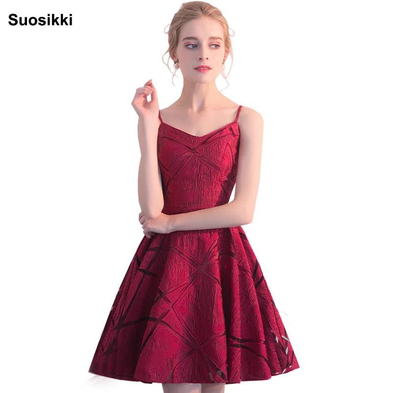 Suosikki коктейльные платья 2018 с двойным V образным вырезом и блестками официальные
