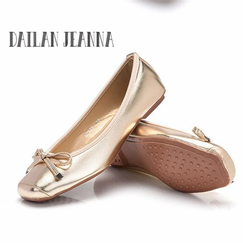 Dailan Jeanna 2017winter ballet flats women leisure and women's apartment lazy shoes with flat pregnant mother's flat shoes
Dailan Jeanna 2017winter ballet flats women leisure and women's apartment lazy shoes with flat pregnant mother's flat shoes