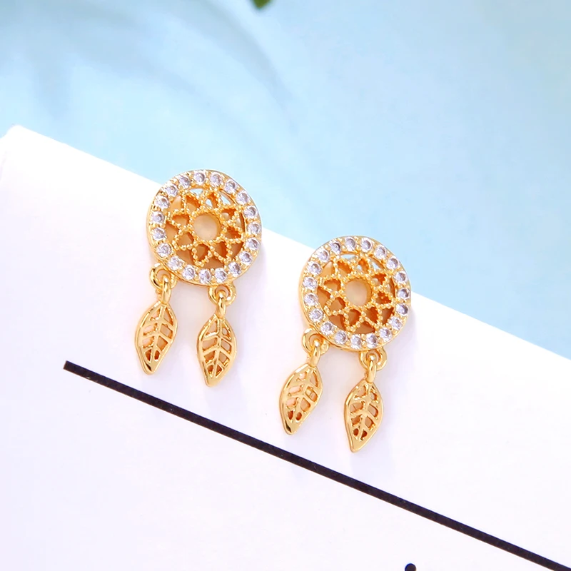 Korean Cute Hollow Brass Zircon Flower Leaf Earring For Women Charming Wedding Date Gift Earring Jewelry Handmade
Korean Cute Hollow Brass Zircon Flower Leaf Earring For Women Charming Wedding Date Gift Earring Jewelry Handmade