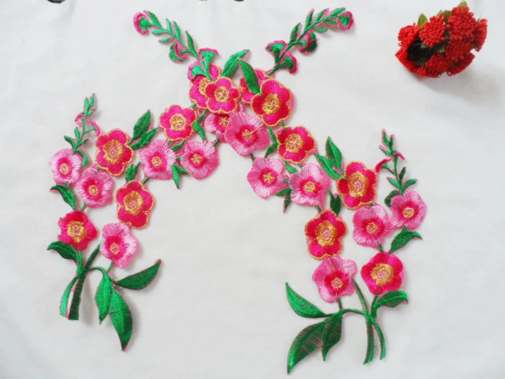 11*27 cm Flower patches embroidered iron on appliques motifs rose flowers for lady full dress evening dress decoration
11*27 cm Flower patches embroidered iron on appliques motifs rose flowers for lady full dress evening dress decoration