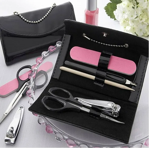 New Black Purse Design 5 in1 Manicure Set 50 set/lot Pedicure Grooming Kit Bridal Shower Favors Wedding Gifts For Guests
New Black Purse Design 5 in1 Manicure Set 50 set/lot Pedicure Grooming Kit Bridal Shower Favors Wedding Gifts For Guests