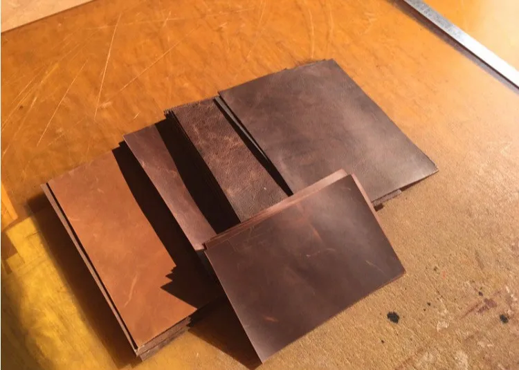 Crazy horse leather skin material mad cow leather broken skin layer of the first layer of retro leather leather thick 1.4 ~ 2.2m
Crazy horse leather skin material mad cow leather broken skin layer of the first layer of retro leather leather thick 1.4 ~ 2.2m