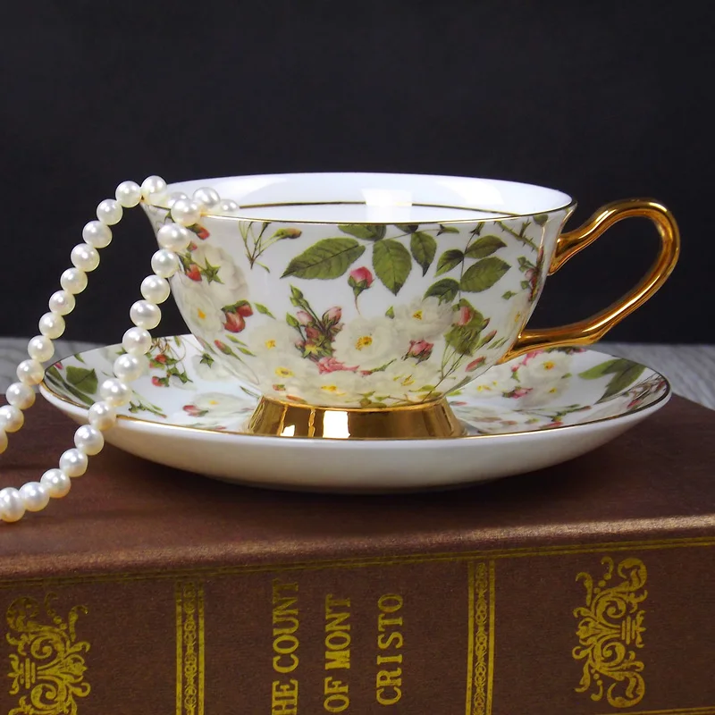 British Style Flower Bone China Coffee Cup and Saucer Set High-end Afternoon Tea Pastoral Style Flower Tea Cup
British Style Flower Bone China Coffee Cup and Saucer Set High-end Afternoon Tea Pastoral Style Flower Tea Cup