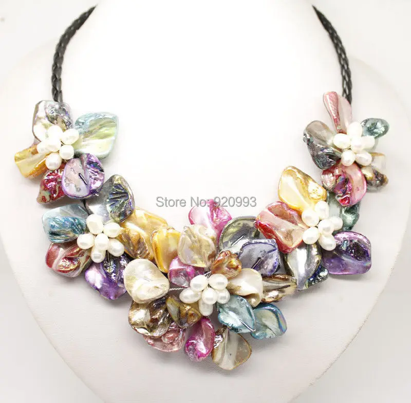 Wholesale Free P&P***Pretty mix color pearl shell mother of pearl 5 flower pendant necklace 18" long
Wholesale Free P&P***Pretty mix color pearl shell mother of pearl 5 flower pendant necklace 18" long
