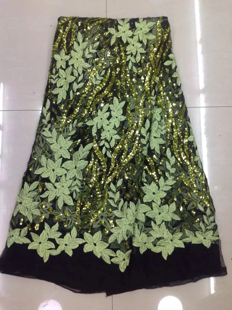 Wholesale price High quality African Sequin lace fabric for wedding dress Nigerian purple Mesh French lace fabrics K-L897
Wholesale price High quality African Sequin lace fabric for wedding dress Nigerian purple Mesh French lace fabrics K-L897
