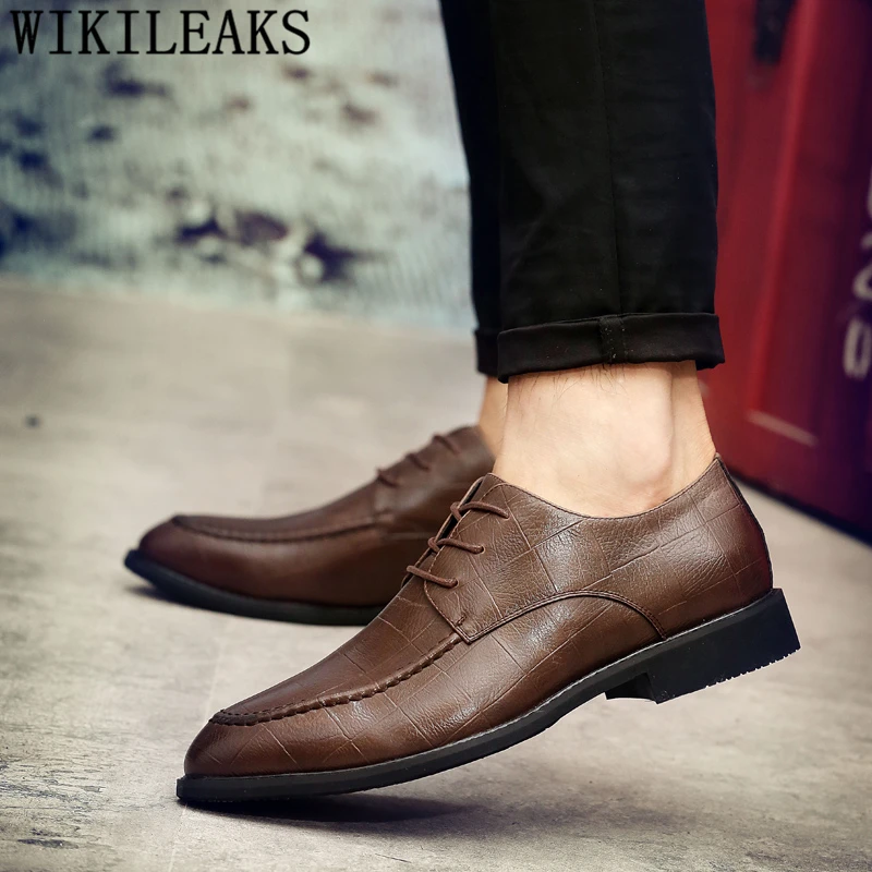 Business Shoes Men Oxford Leather Italian Brand Office Shoes Men Formal Coiffeur Dress Shoes Men Classic Sepatu Slip On Pria
Business Shoes Men Oxford Leather Italian Brand Office Shoes Men Formal Coiffeur Dress Shoes Men Classic Sepatu Slip On Pria