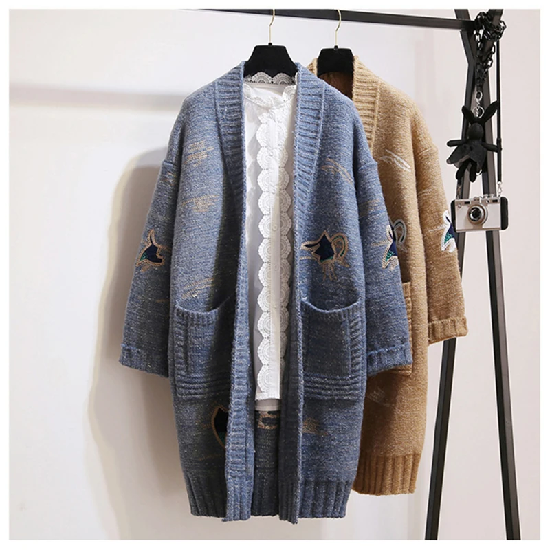 Autumn Winter Women Medium Long Sweater Thick Long Sleeve Cardigan knitted Jacket Embroidery Loose Outerwear Warm Korean Casual
Autumn Winter Women Medium Long Sweater Thick Long Sleeve Cardigan knitted Jacket Embroidery Loose Outerwear Warm Korean Casual