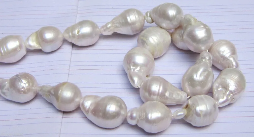 NEW ONLY huge 15"16-23MM SOUTH SEA GENUINE WHITE BAROQUE NUCLEAR PEARL DIY loose beads
NEW ONLY huge 15"16-23MM SOUTH SEA GENUINE WHITE BAROQUE NUCLEAR PEARL DIY loose beads
