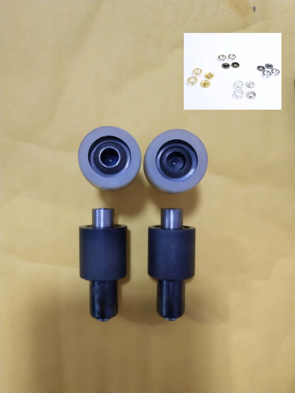 1 set Hand press mold five claw snap button machine manual installation tool die manual machine 9.5mm 11mm 12mm15mm
1 set Hand press mold five claw snap button machine manual installation tool die manual machine 9.5mm 11mm 12mm15mm