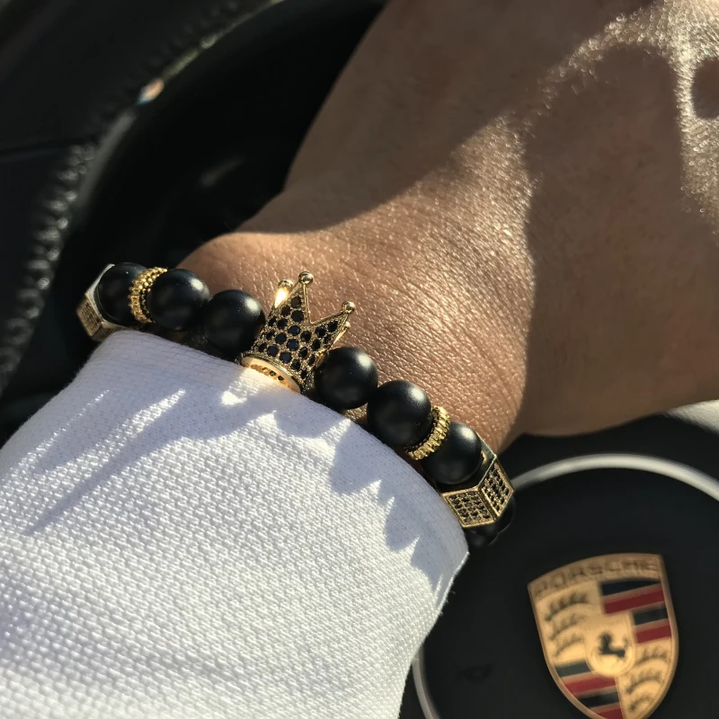 luxury bracelet Pave Black CZ Zirconia Gold King Crown Charm Bracelet Men Stone Bead Bracelet valentine mens jewelry handmade
luxury bracelet Pave Black CZ Zirconia Gold King Crown Charm Bracelet Men Stone Bead Bracelet valentine mens jewelry handmade