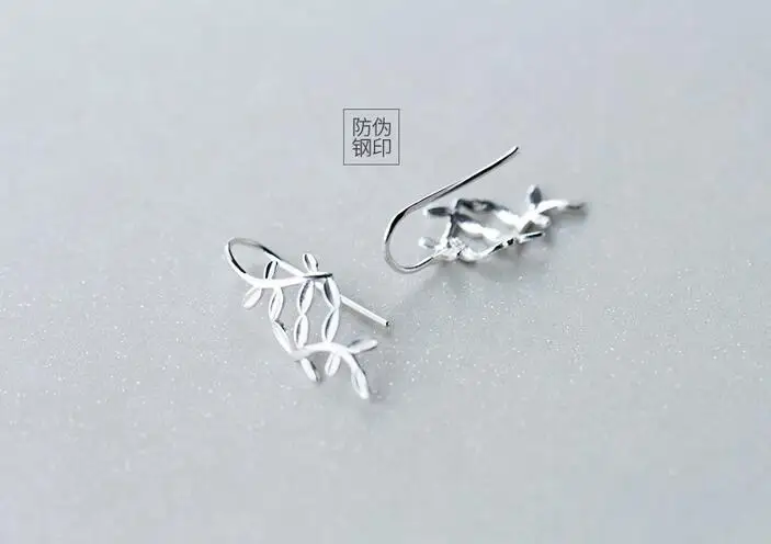 exquisite 100% Real. 925 Sterling Silver jewelry Olive Branch ear Drop Earrings 8mm Wholesale Fine Jewelry GTLE1408
exquisite 100% Real. 925 Sterling Silver jewelry Olive Branch ear Drop Earrings 8mm Wholesale Fine Jewelry GTLE1408