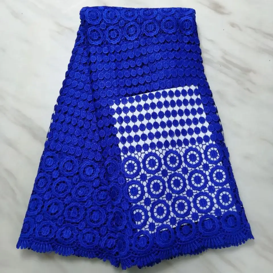 5 ярдов/шт Высокое качество королевский синий африканский водорастворимые кружева вышивка французская сетка гипюр кружева для одевания ...
5 ярдов/шт Высокое качество королевский синий африканский водорастворимые кружева вышивка французская сетка гипюр кружева для одевания ...