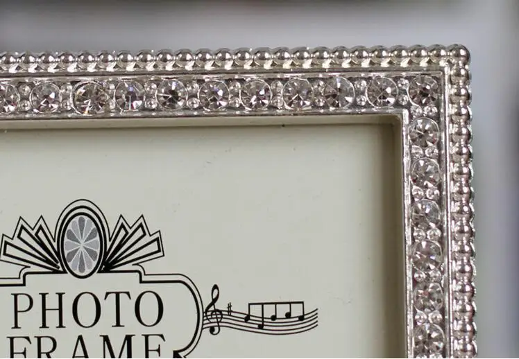 2pcs/set Crystal Heart Round Baby Photo Frame Alloy Home Decor Wedding Favor Bridal BabyShower Gifts wedding decoration XC027
2pcs/set Crystal Heart Round Baby Photo Frame Alloy Home Decor Wedding Favor Bridal BabyShower Gifts wedding decoration XC027