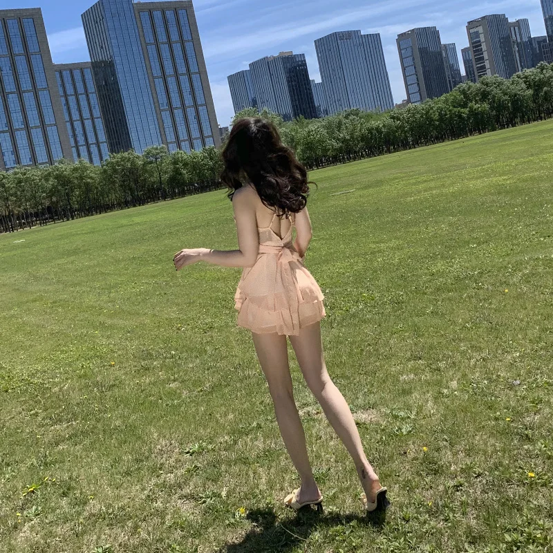 Ruffled Chiffon Jumpsuit Open Back Jumpsuits for Women 2019 Sexy Casual Women Bodysuit Bow Chiffon Dot Summer Playsuits 
Ruffled Chiffon Jumpsuit Open Back Jumpsuits for Women 2019 Sexy Casual Women Bodysuit Bow Chiffon Dot Summer Playsuits