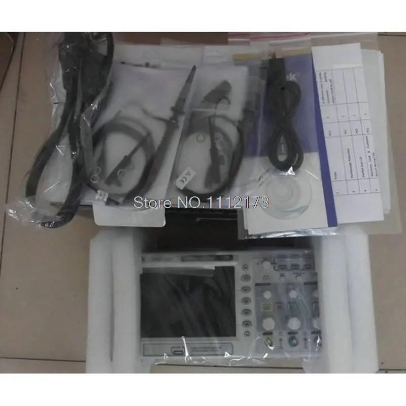 Hantek DSO5000P series digital storage oscilloscope 70-200MHz 2 Channels 1GSa/s 7'' TFT LCD color display Record Length 40K
Hantek DSO5000P series digital storage oscilloscope 70-200MHz 2 Channels 1GSa/s 7'' TFT LCD color display Record Length 40K