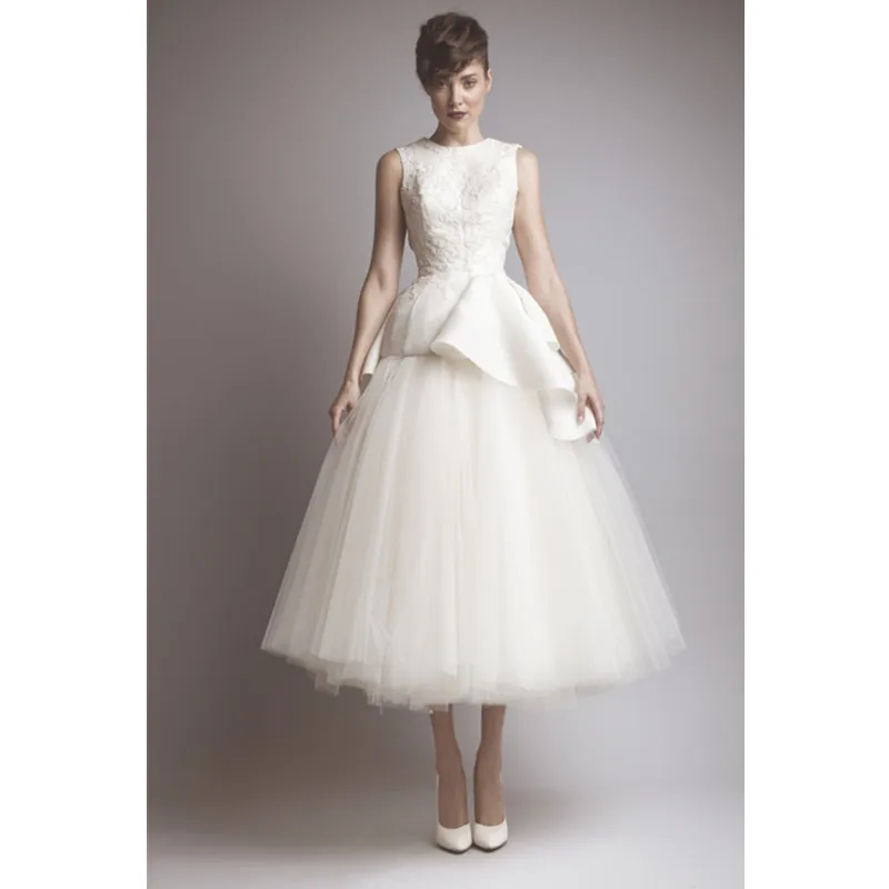 Saudi Arabia New Arrival Fashion Applique Tea Length Evening Gowns Sexy Sleeveless Open Back Prom Dresses Fast Shipping
Saudi Arabia New Arrival Fashion Applique Tea Length Evening Gowns Sexy Sleeveless Open Back Prom Dresses Fast Shipping