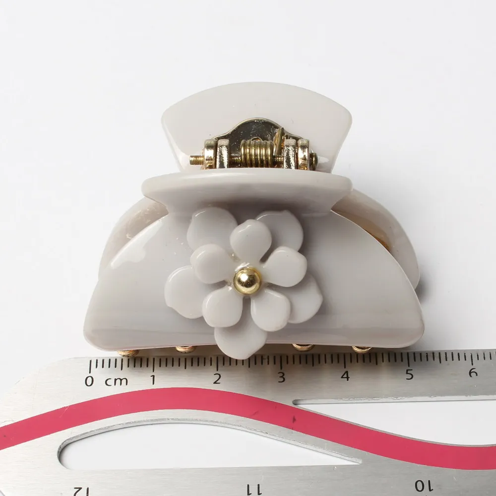 5cm Women Hair Clip Middle Flowers Acrylic Hairpins Solid Color Hair Claws Women Make Washing Tool Hair Accessories
5cm Women Hair Clip Middle Flowers Acrylic Hairpins Solid Color Hair Claws Women Make Washing Tool Hair Accessories