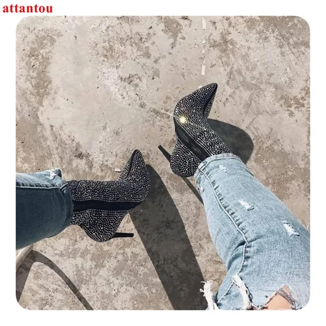2018 Fashion Women black short boots autumn bling bling rhinestone thin heel pointed toe female shoeswoman party dress shoes
2018 Fashion Women black short boots autumn bling bling rhinestone thin heel pointed toe female shoeswoman party dress shoes