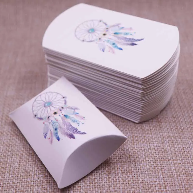 10pcs New Style Pillow Shape Box Cute Candy Storage Box Gift Package Wedding Party Present Box Paperboard Kraft Popular 8x5x2cm
10pcs New Style Pillow Shape Box Cute Candy Storage Box Gift Package Wedding Party Present Box Paperboard Kraft Popular 8x5x2cm