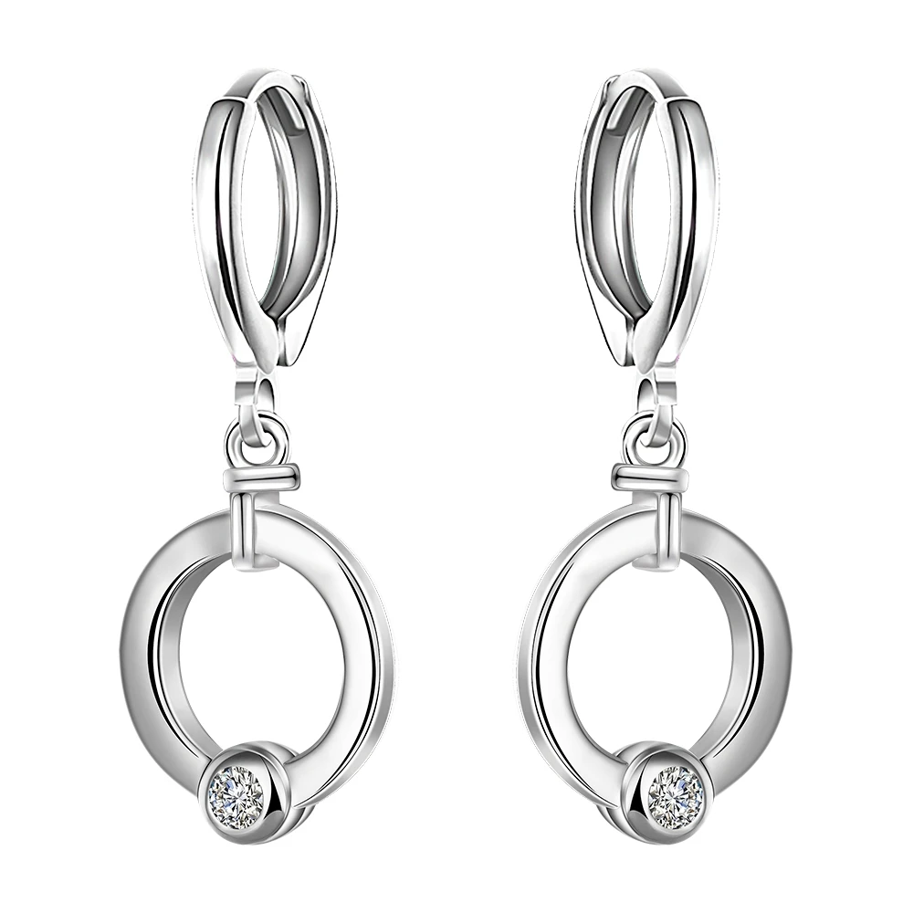 Best-selling classic style 925 sterling silver jewelry simple and elegant ladies round CZ earrings temperament accessories
Best-selling classic style 925 sterling silver jewelry simple and elegant ladies round CZ earrings temperament accessories