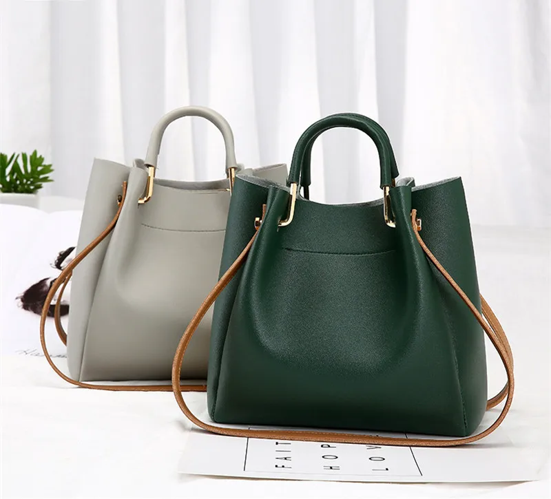 Tassel Drawstring Shoulder Bag Colorful Strap Bucket Bag Women PU Leather Shoulder Bags Ladies Crossbody messenger Bags
Tassel Drawstring Shoulder Bag Colorful Strap Bucket Bag Women PU Leather Shoulder Bags Ladies Crossbody messenger Bags