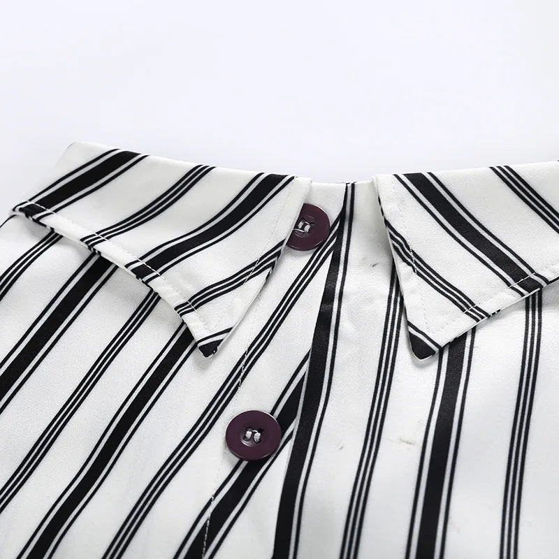 Little Girl's V-neck Short Sleeve Thick Stripes Classical Style Clothing Sets Casual Fashion Spring Summer Clothing Sets
Little Girl's V-neck Short Sleeve Thick Stripes Classical Style Clothing Sets Casual Fashion Spring Summer Clothing Sets
