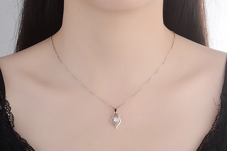 TJP Charm Clear Crystal Heart Female Necklace Pendants Pure 925 Sterling Silver Box Chain Necklace For Bride Girl Wedding Party
TJP Charm Clear Crystal Heart Female Necklace Pendants Pure 925 Sterling Silver Box Chain Necklace For Bride Girl Wedding Party