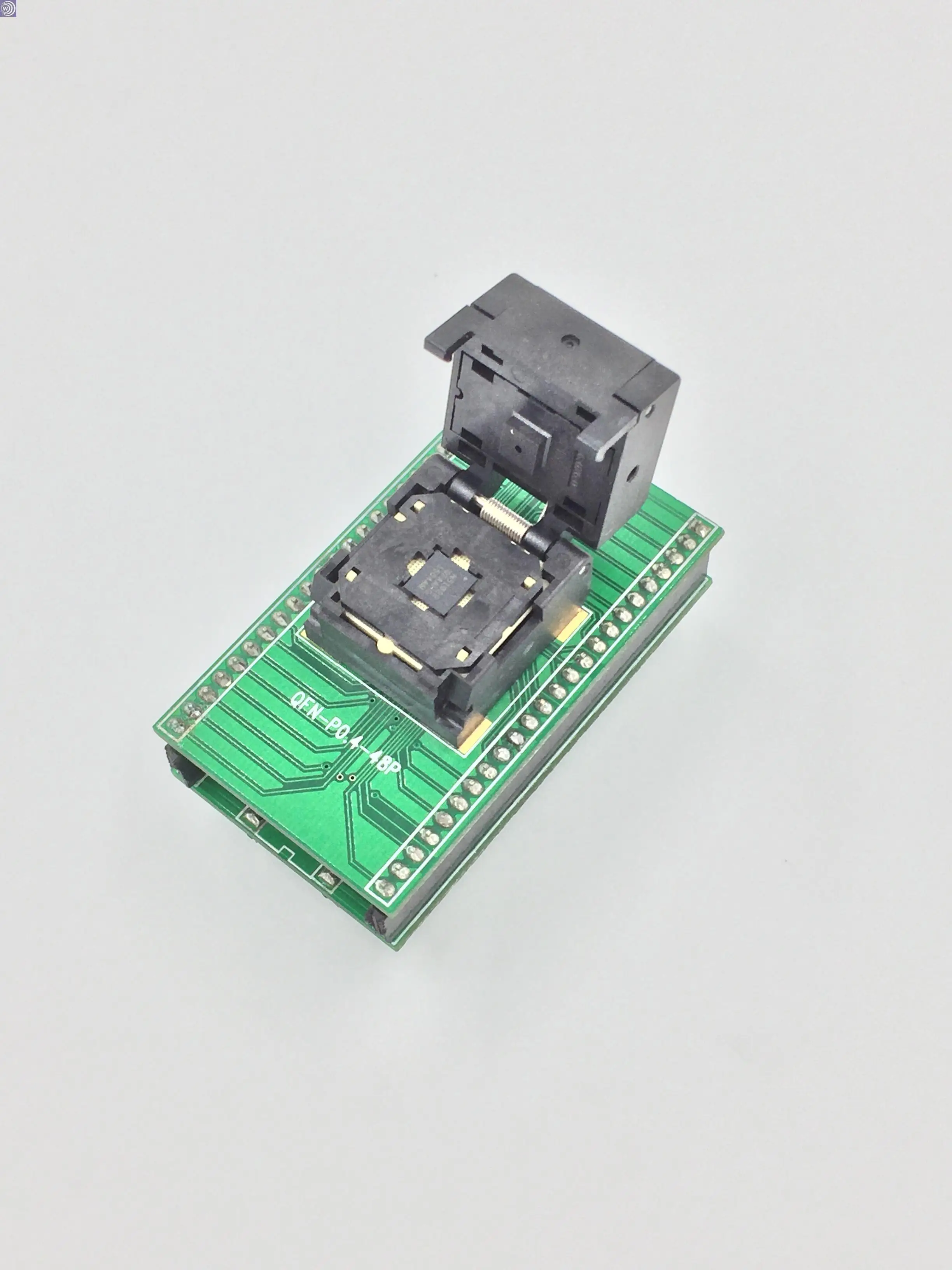 NRF51822 422 NRF52832 позолоченный испытательный блок Состаренный блок слот для программирования QFN48 Winder
NRF51822 422 NRF52832 позолоченный испытательный блок Состаренный блок слот для программирования QFN48 Winder