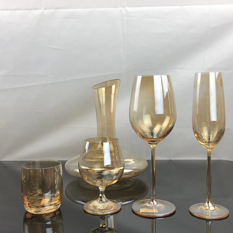 Europe crystal glass wine glass Golden Electroplating cup champagne glasses whiskey glass Brandy Cup Decanter home Drinkware
Europe crystal glass wine glass Golden Electroplating cup champagne glasses whiskey glass Brandy Cup Decanter home Drinkware