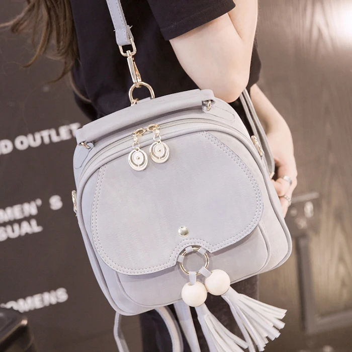 Yuhua, 2020 new tassel backpacks, fashion Korean version shoulder bag, retro woman shoulders bag, trend women bag.
Yuhua, 2020 new tassel backpacks, fashion Korean version shoulder bag, retro woman shoulders bag, trend women bag.