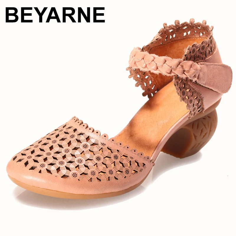 BEYARNEGenuine Leather Women Sandals Embroidery Summer Shoes 6CM High Heels Retro Handmade Women Shoes 2019 Hollow Out Sandals
BEYARNEGenuine Leather Women Sandals Embroidery Summer Shoes 6CM High Heels Retro Handmade Women Shoes 2019 Hollow Out Sandals