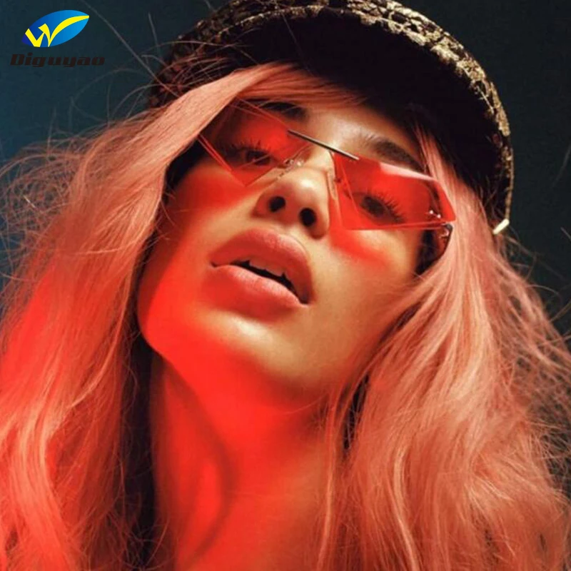 DIGUYAO 2021 individual Double Triangle Sunglasses Women Fashion Ocean Red Sun glasses Men Lady Female Oculos de Sol Eyewear
DIGUYAO 2021 individual Double Triangle Sunglasses Women Fashion Ocean Red Sun glasses Men Lady Female Oculos de Sol Eyewear