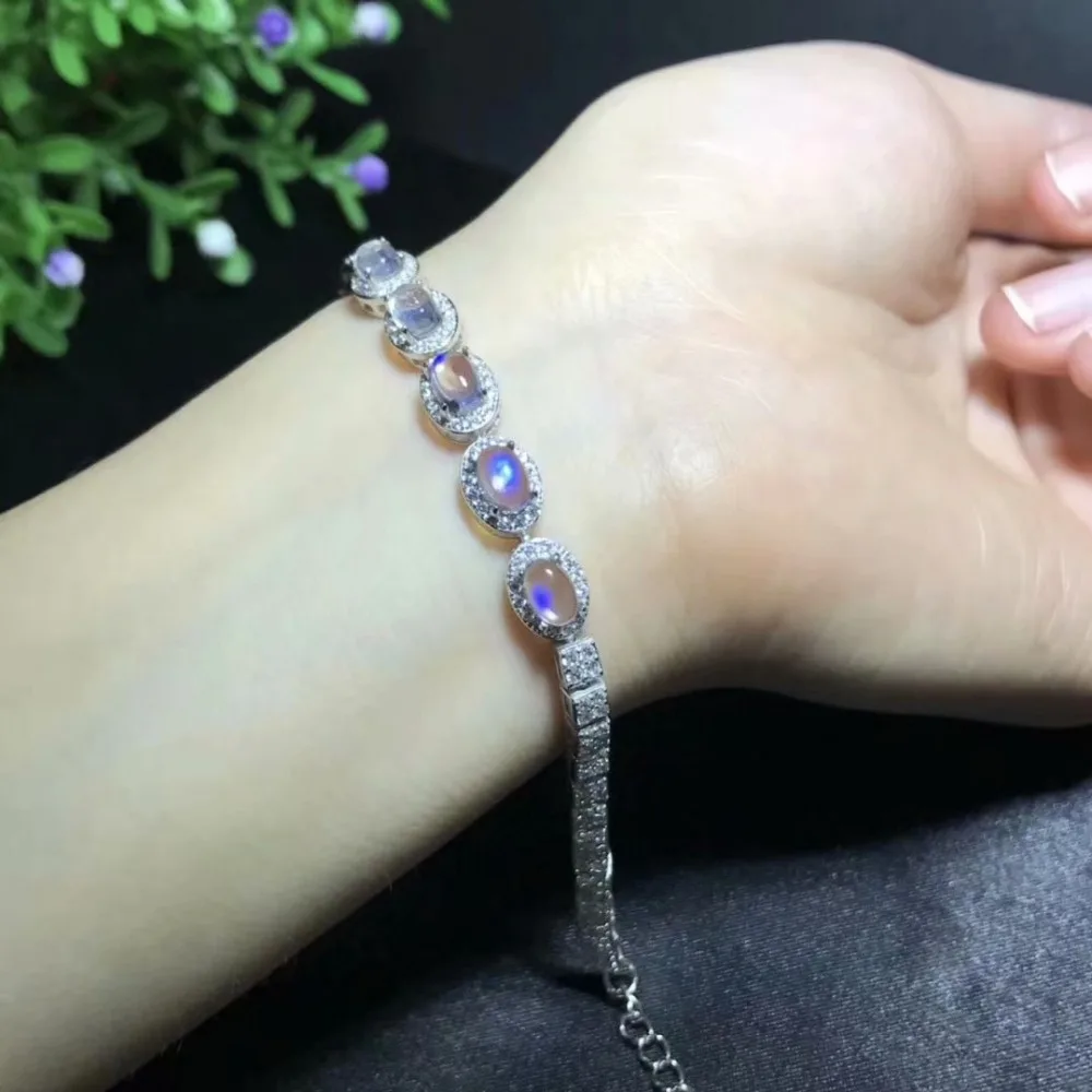 925 silver inlaid with natural blue Moonstone bracelet Beautiful jewelry. Birthday gift for dinner
925 silver inlaid with natural blue Moonstone bracelet Beautiful jewelry. Birthday gift for dinner