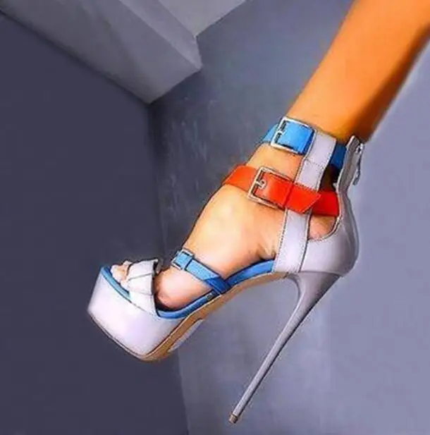 100% Real Photos Hot Woman 3 Colors Patchwork Buckles Open Toe Platform Zipper Back Stiletto Heels Sexy Party Sandals Cheap 47
100% Real Photos Hot Woman 3 Colors Patchwork Buckles Open Toe Platform Zipper Back Stiletto Heels Sexy Party Sandals Cheap 47