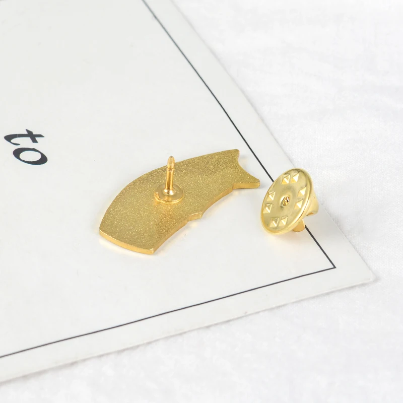 Одежда с рисунком рыбки на флаг брошь Карп японский Koi мягкая эмаль Pin Свитер